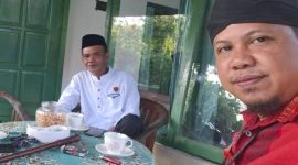 Lora Adim (kiri) bertemu penasehat hukum Syaiful Bahri konsultasi terkait pencatutan yang dinilai mencemarkan nama baiknya. ©setara.info/Istimewa