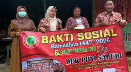 Wujud kepedulian di bulan penuh berkah. Perawat DPK PPNI Sapudi memberikan bantuan kepada warga dalam kegiatan bakti sosial Ramadhan 1447H sekaligus memperingati HUT PPNI ke-52. ©setara.info