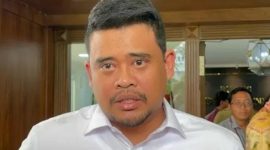 Wah, bisa jadi hits! Gubernur Bobby saat ditemui awak media mengatakan siap bawa Babi Panggang Karo go internasional, targetnya Korea Selatan. ©setara.info/Ilham HB