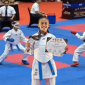 Aurel Saat Bertanding dalam kejuaraan Karate Pialah Kapolda Jatim.