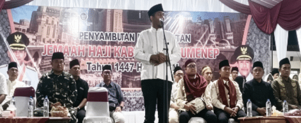 Bupati Sumenep Achmad Fauzi Wongsojudo saat memberikan sambutan pada penyambutan Jamaah Haji