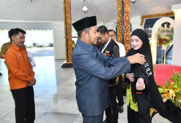Foto Bupati Sumenep Achmad Fauzi Wongsojudo